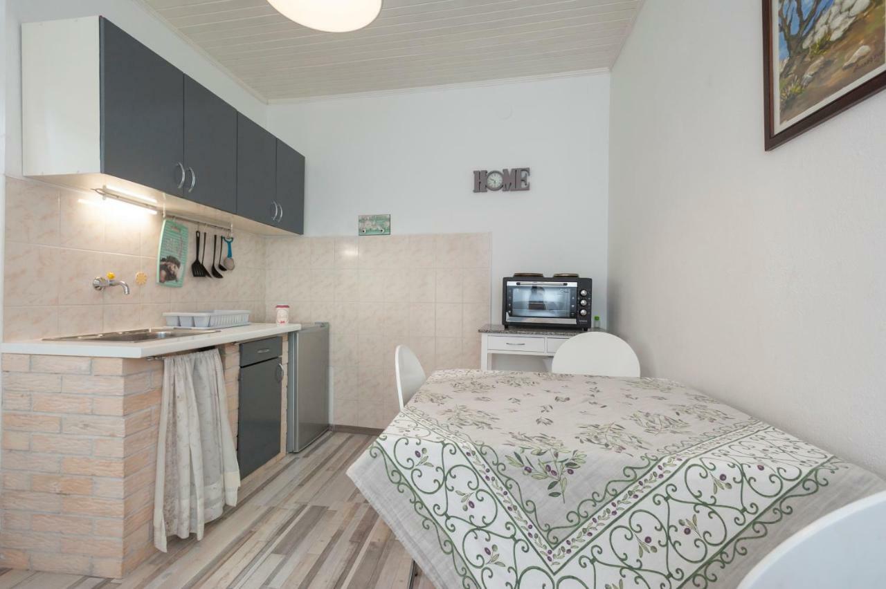 Apartments Pepi Kaštela Esterno foto